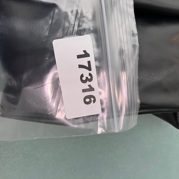 Red Hot Spanx Leggings Womens Large Black Faux Leather Pull On High Rise Stretch - Picture 10 of 10